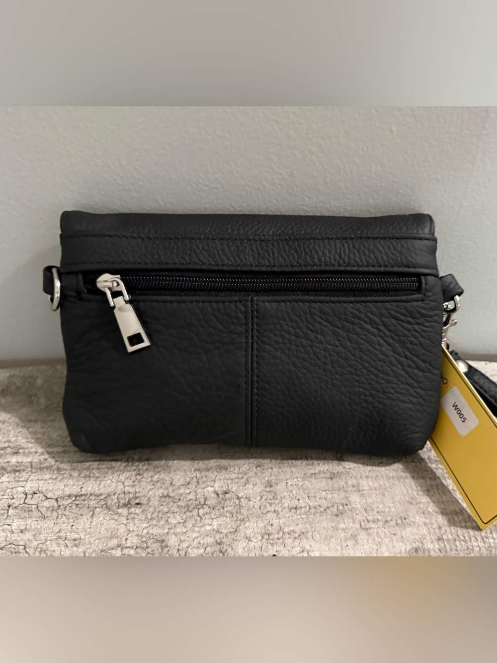 Cal-Wyn Black Genuine Leather Convertible Crossbody Wristlet Bag NWT - Picture 10 of 10